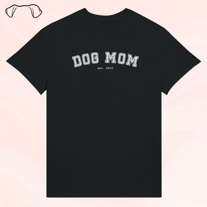 "Dog Mom/Dad est." omalla vuosiluvulla - personoitava t-paita